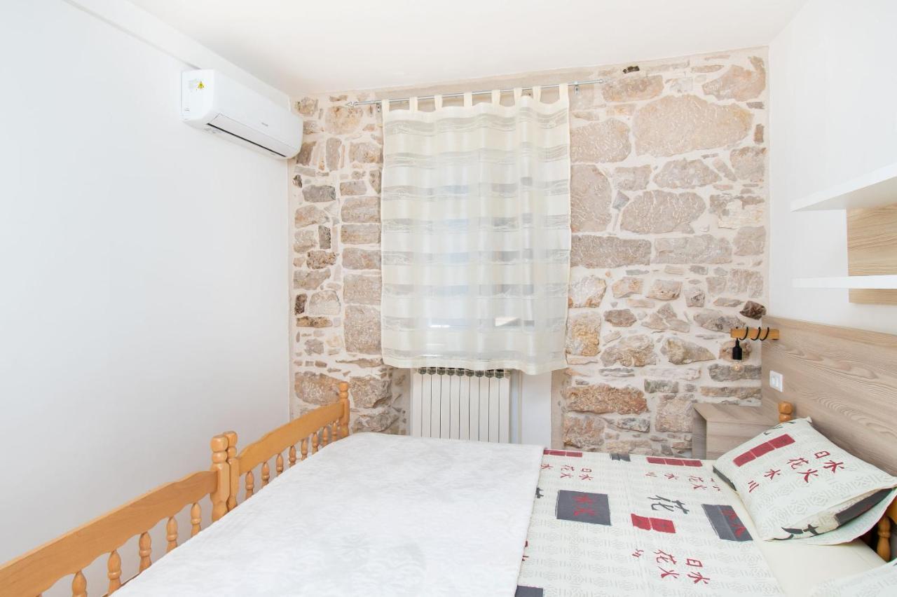 Apartment Julija Vodice Exterior photo